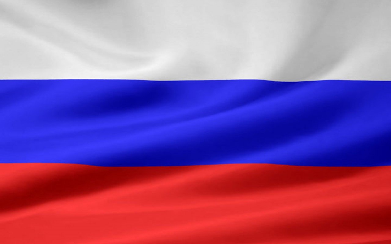 Совет министров РСФСР принял постановление «Об организации работы по созданию Государственного флага и Государственного герба РСФСР»