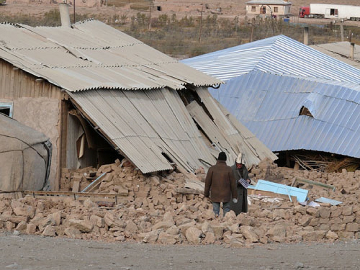 Землетрясение в Киргизии, унесшее жизни 75 человек