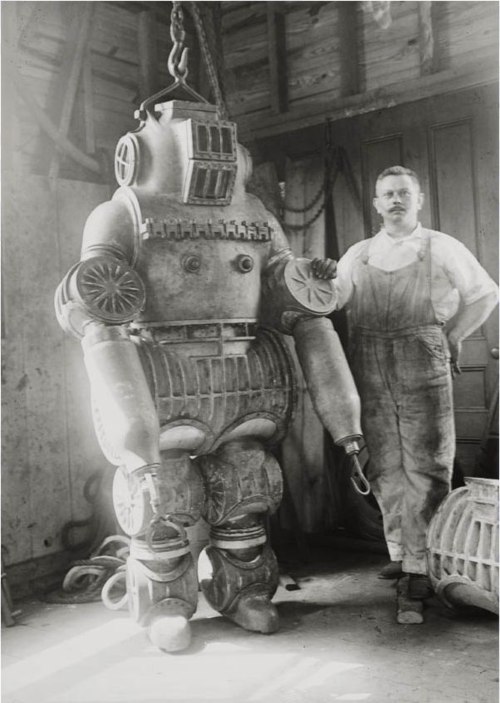 250-килограммовый водолазный костюм, 1911 г