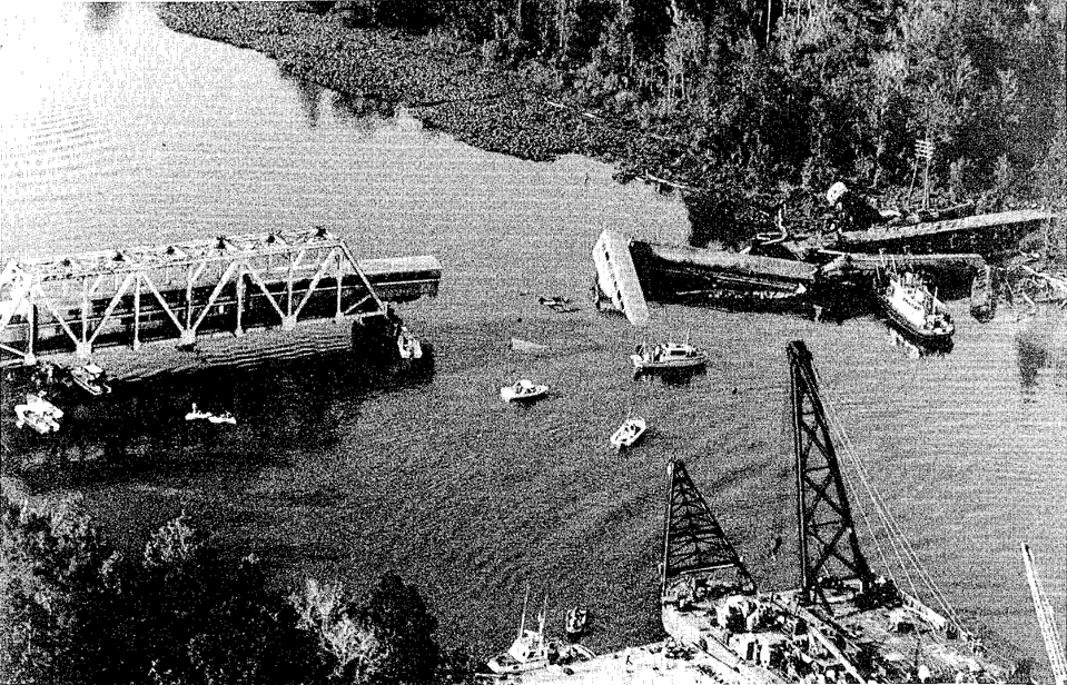 Крушение экспресса «Sunset Limited» в штате Алабама: поезд рухнул с моста в реку у города Мобил