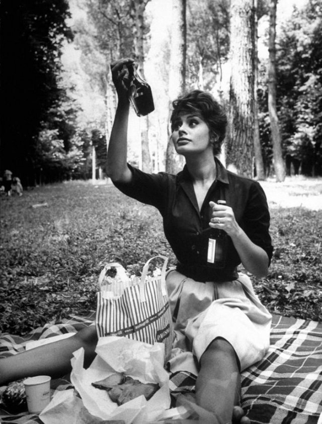 Софи Лорен на пикнике, 1961 год