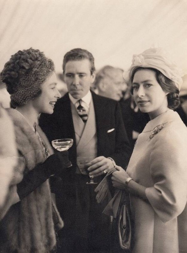 Принцесса Маргарита и Королева Елизавета. Великобритания, 50-е годы