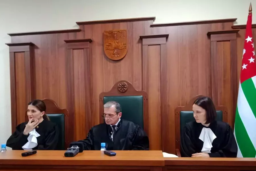 Верховный суд Абхазии отменил итоги выборов президента